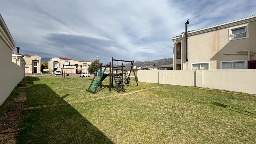3 Bedroom Property for Sale in Gordons Bay Central Western Cape